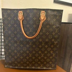 Louis Vuitton Monogram Sac Plat GM